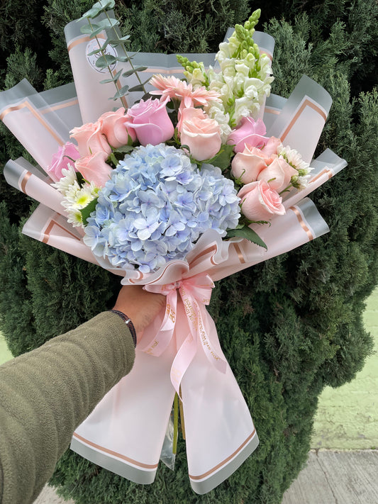 ROSAS Y HORTENSIA