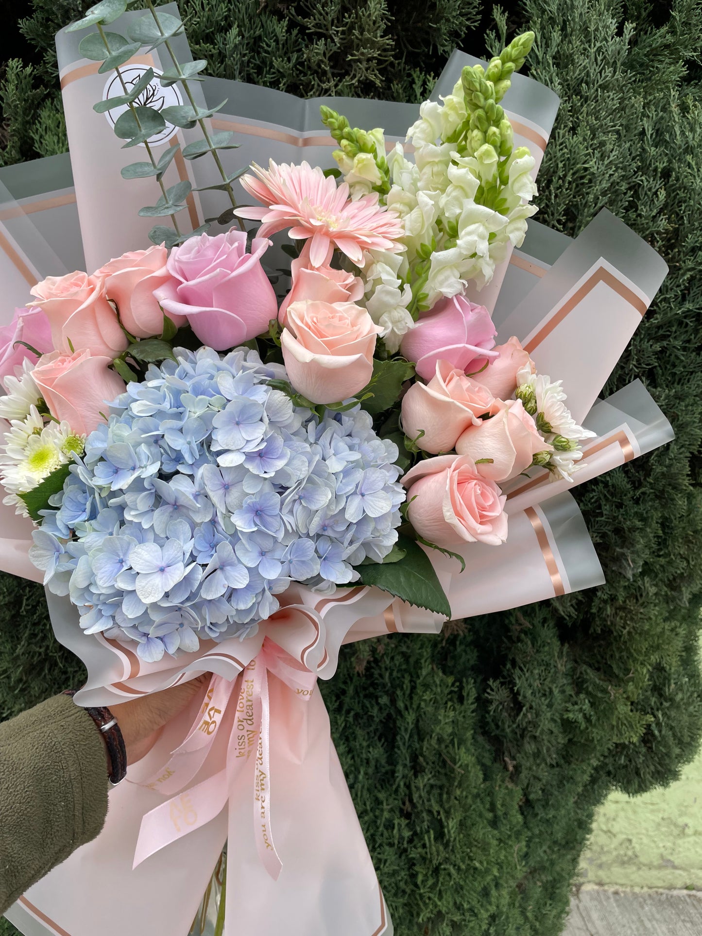 ROSAS Y HORTENSIA