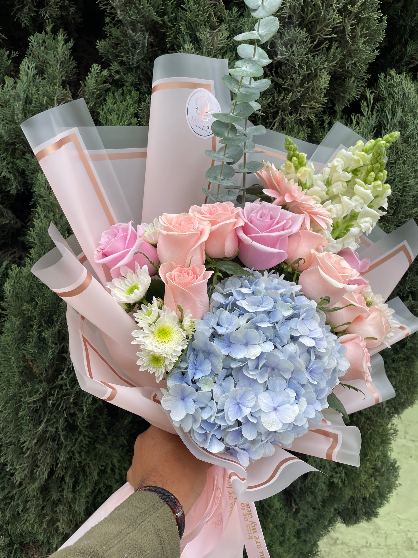 ROSAS Y HORTENSIA