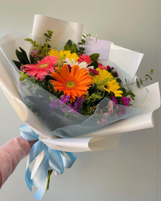 6 Gerberas